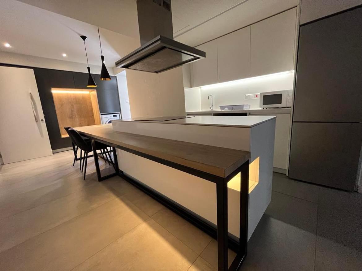 Central Business Suites Nicosia - Araouzou By Platform 357 エクステリア 写真